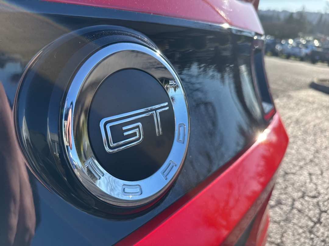 2014 Ford Mustang GT - Image 12