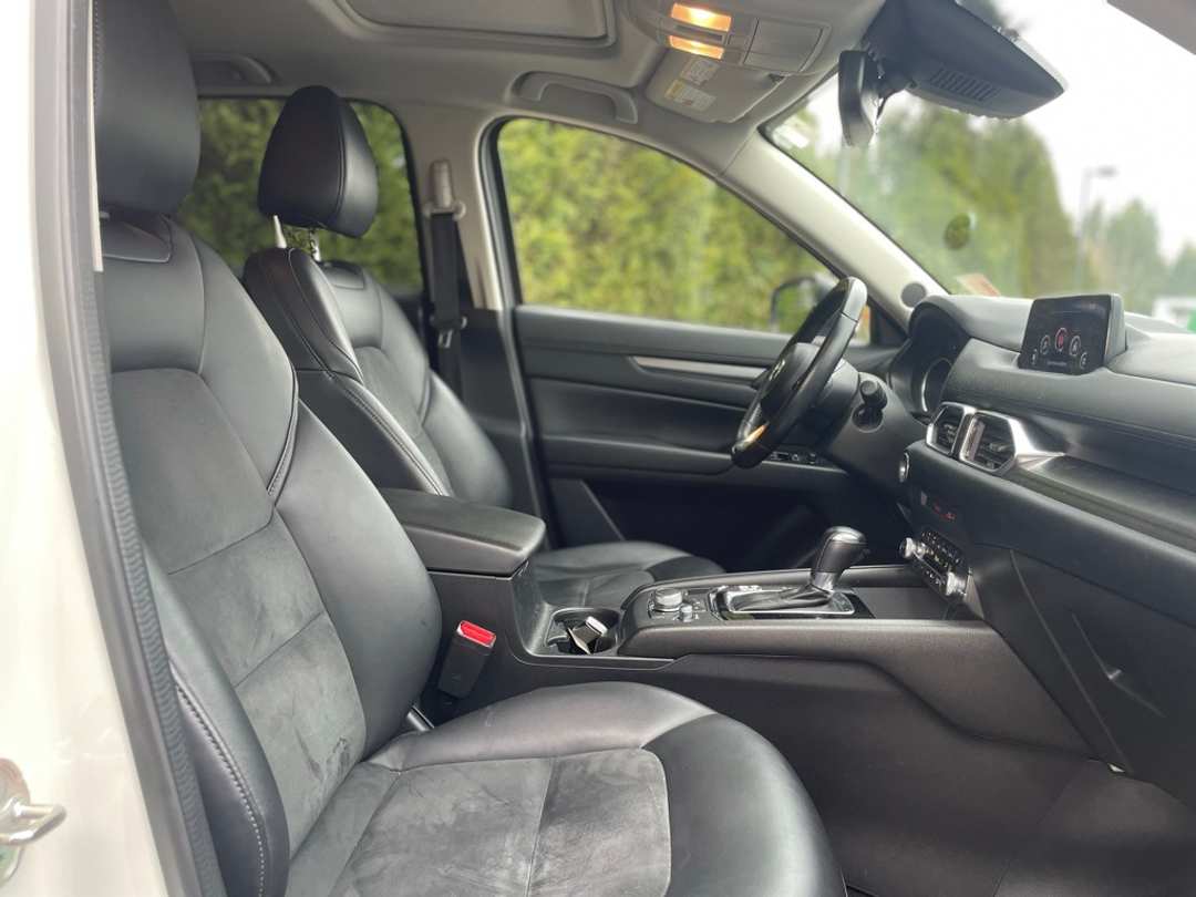 2020 MAZDA CX-5 Touring - Image 21