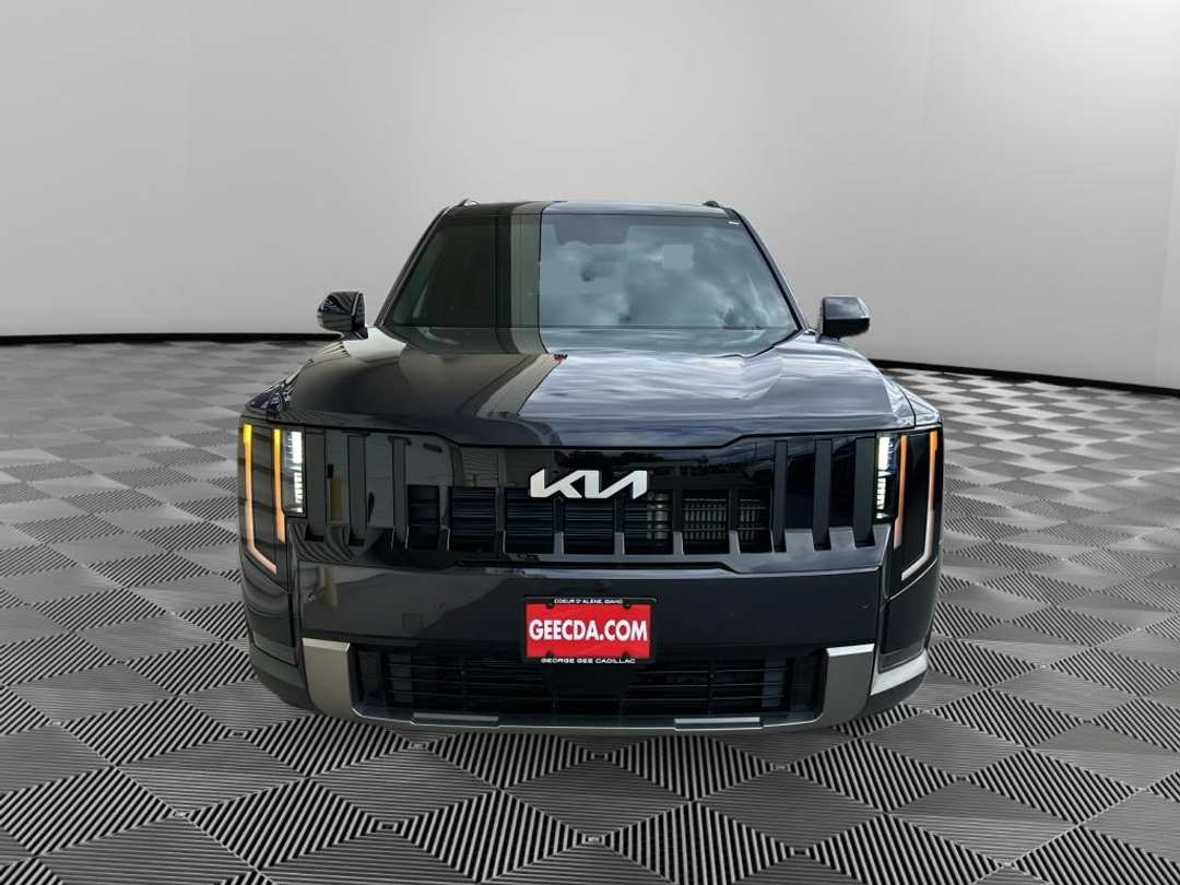 2027 Kia Telluride S - Image 2