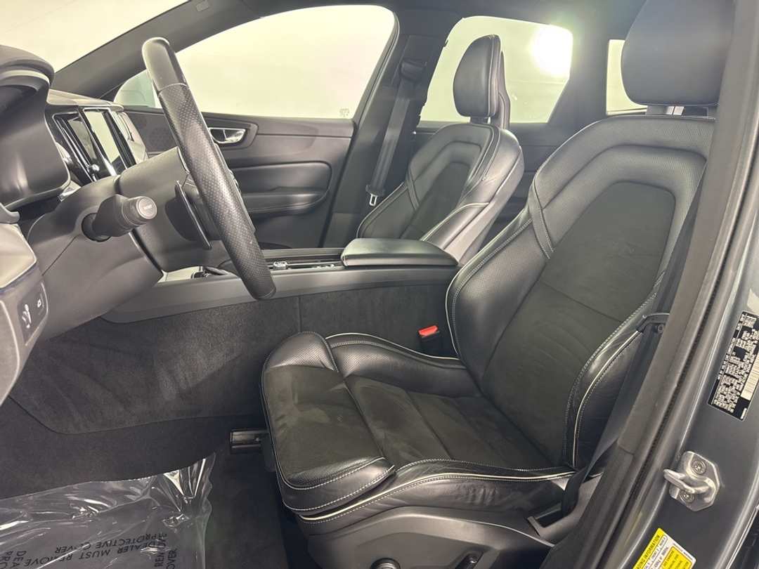 2018 Volvo Xc60 T5 RDesign - Image 23