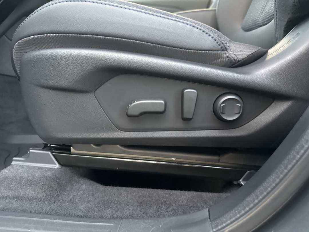 2026 Subaru Forester Premium - Image 15