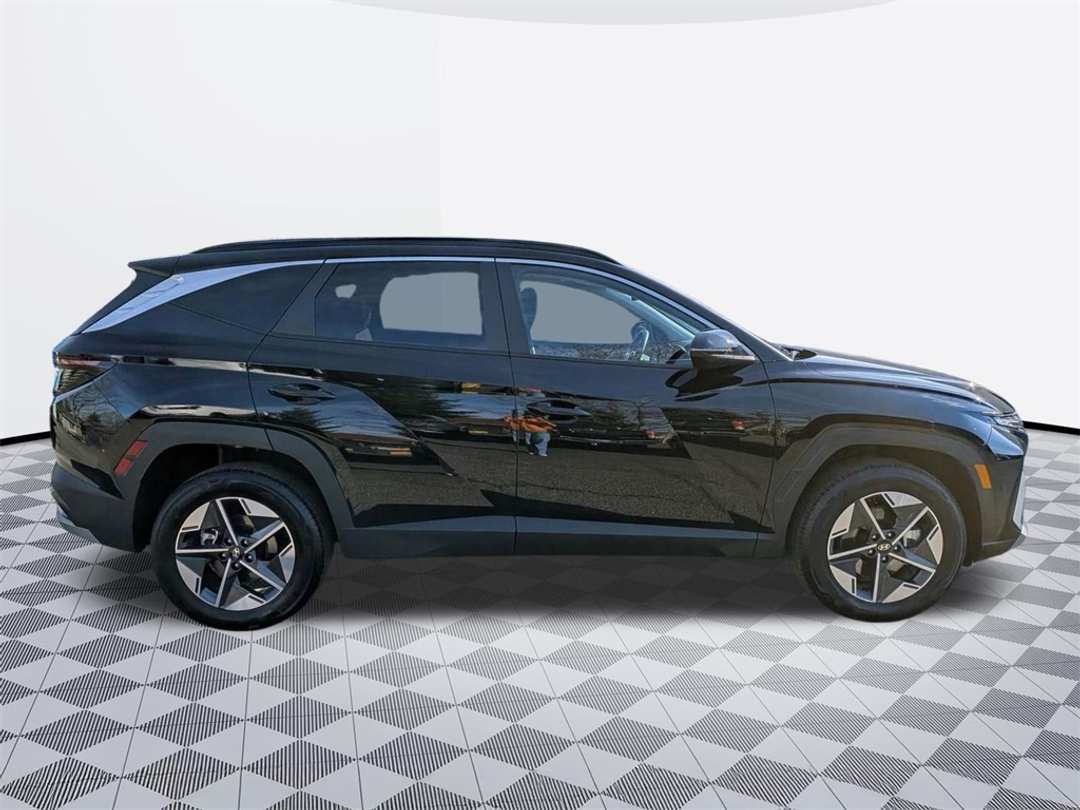 2025 Hyundai Tucson SEL Convenience - Image 7
