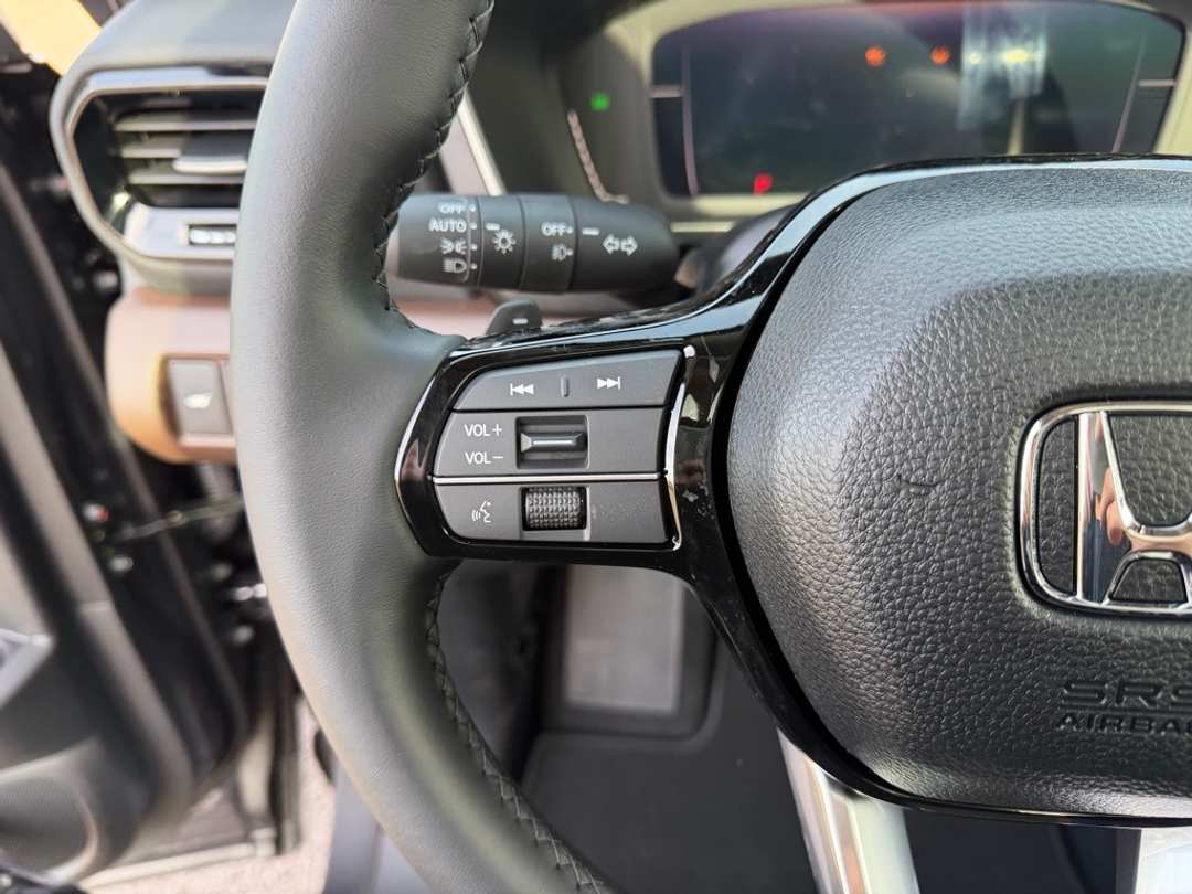 2026 Honda Pilot Touring - Image 18