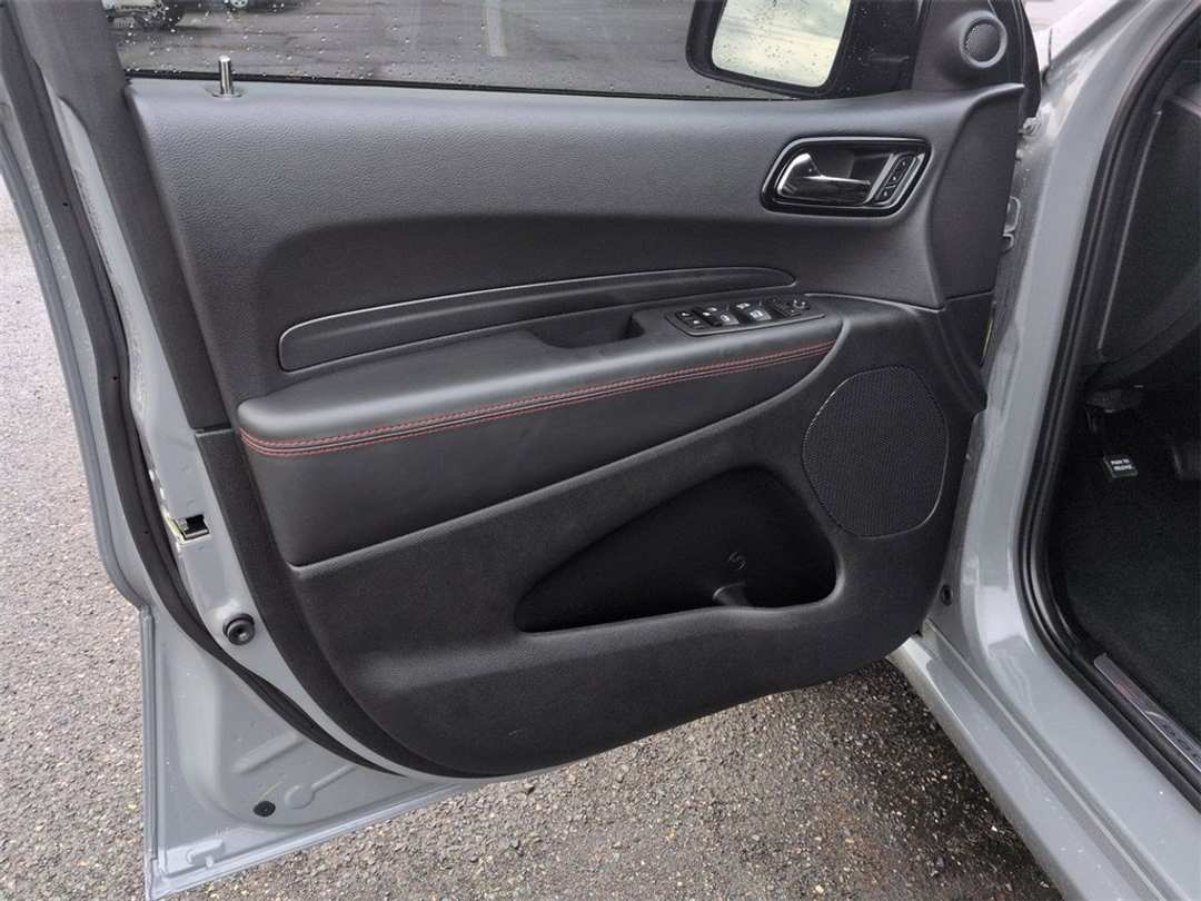 2023 Dodge Durango R/T Plus - Image 9