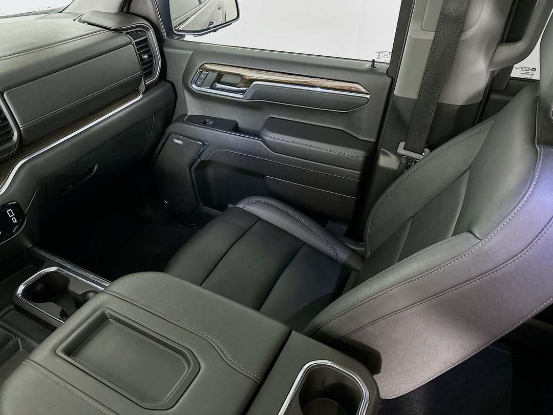 2022 Chevrolet Silverado 1500 LT Trail Boss - Image 26