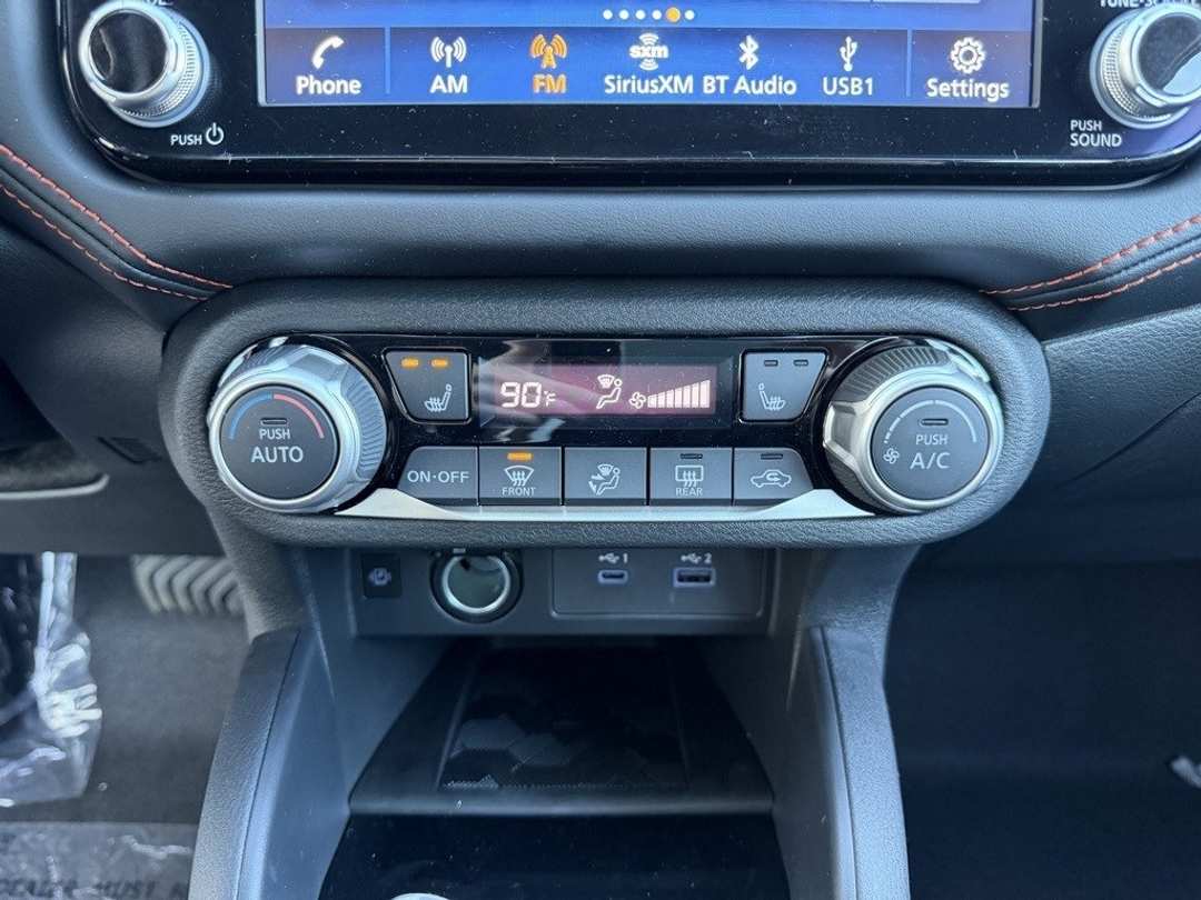 2025 Nissan Versa 1.6 SR - Image 22