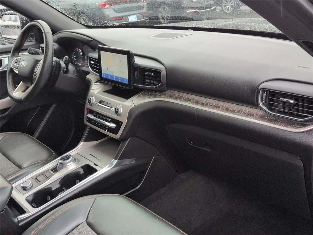2022 Ford Explorer Timberline - Image 32