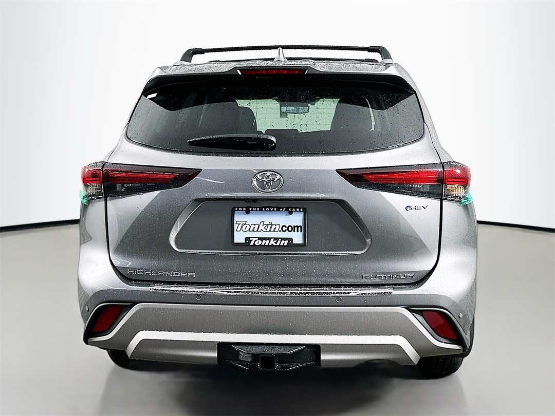 2026 Toyota Highlander Platinum - Image 6
