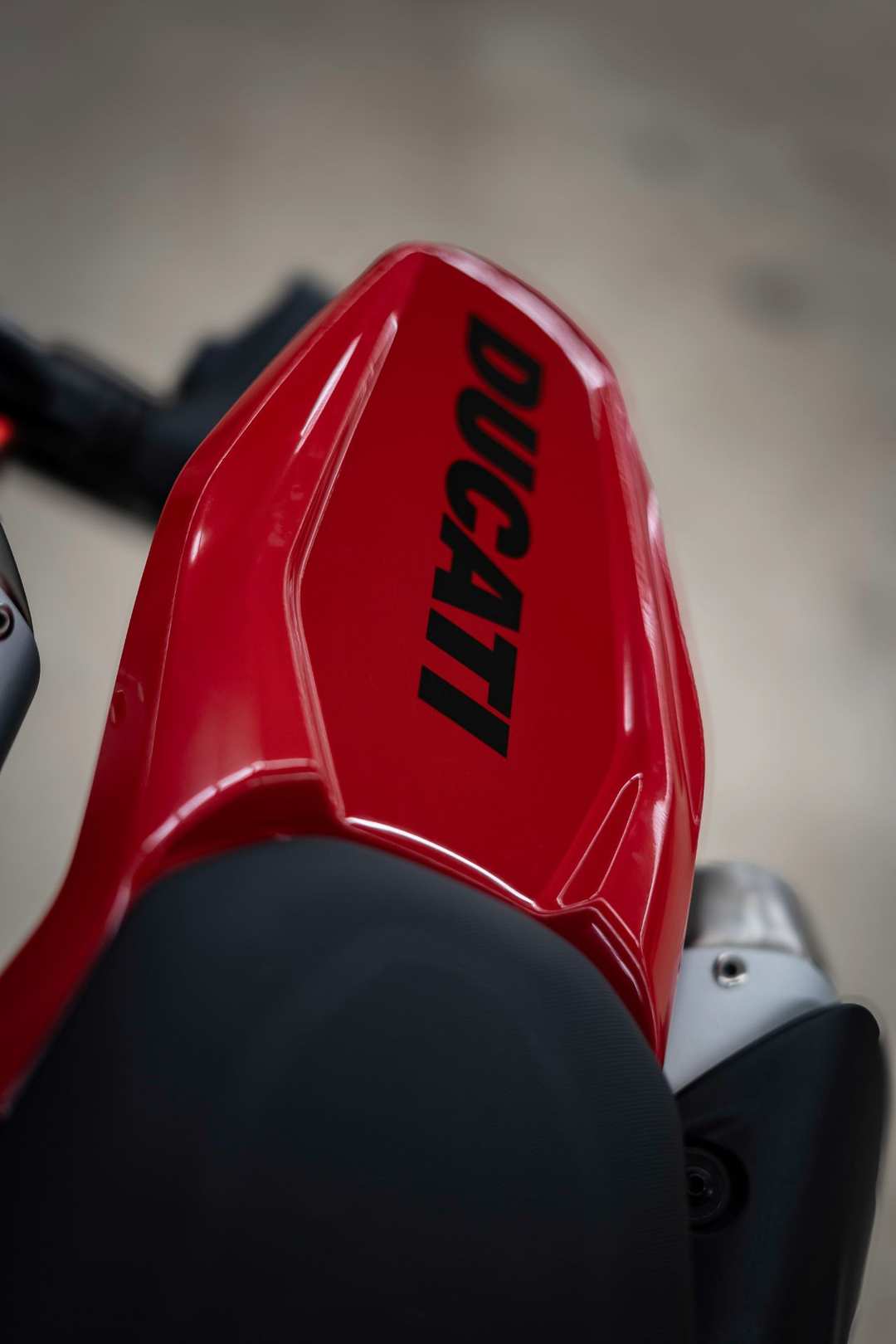 2024 Ducati Hypermotard 698 Mono - Image 6