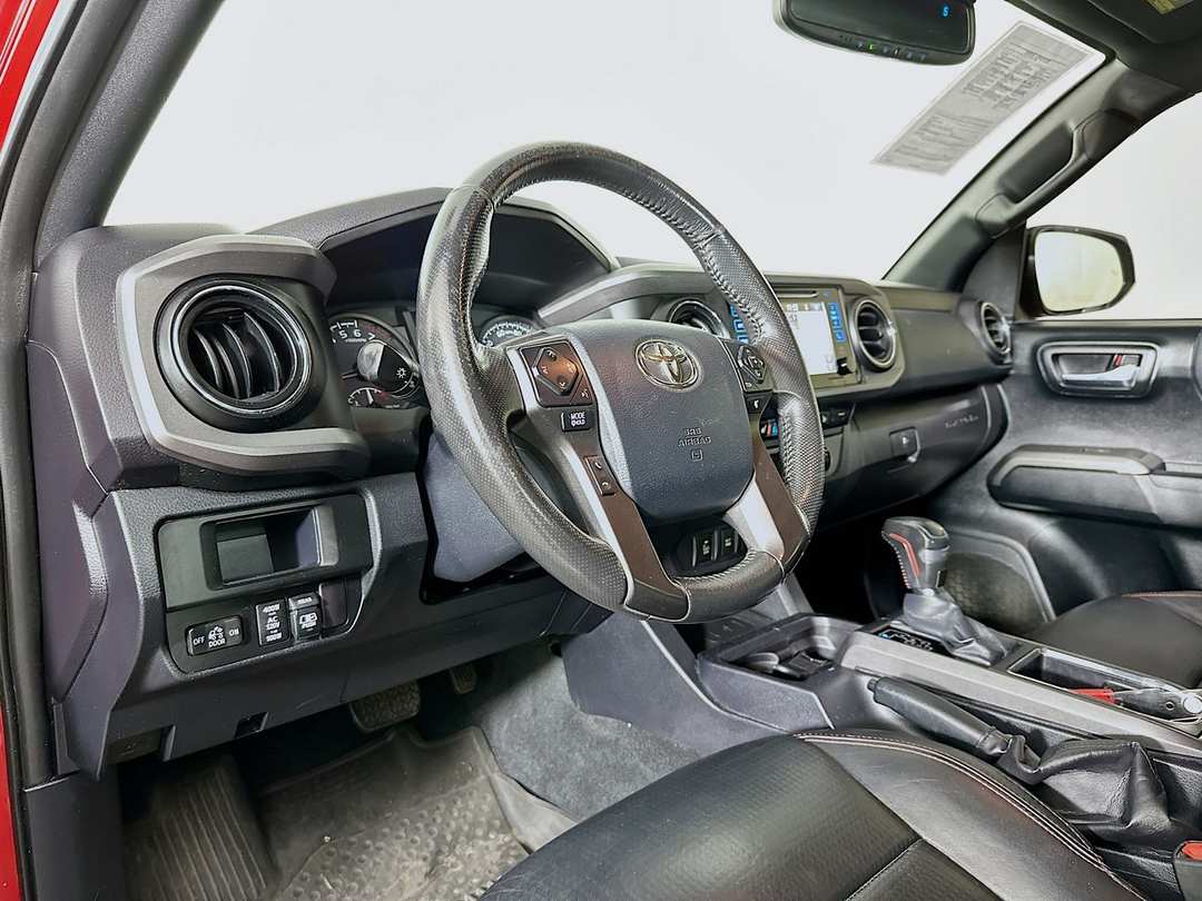 2017 Toyota Tacoma TRD Pro - Image 10