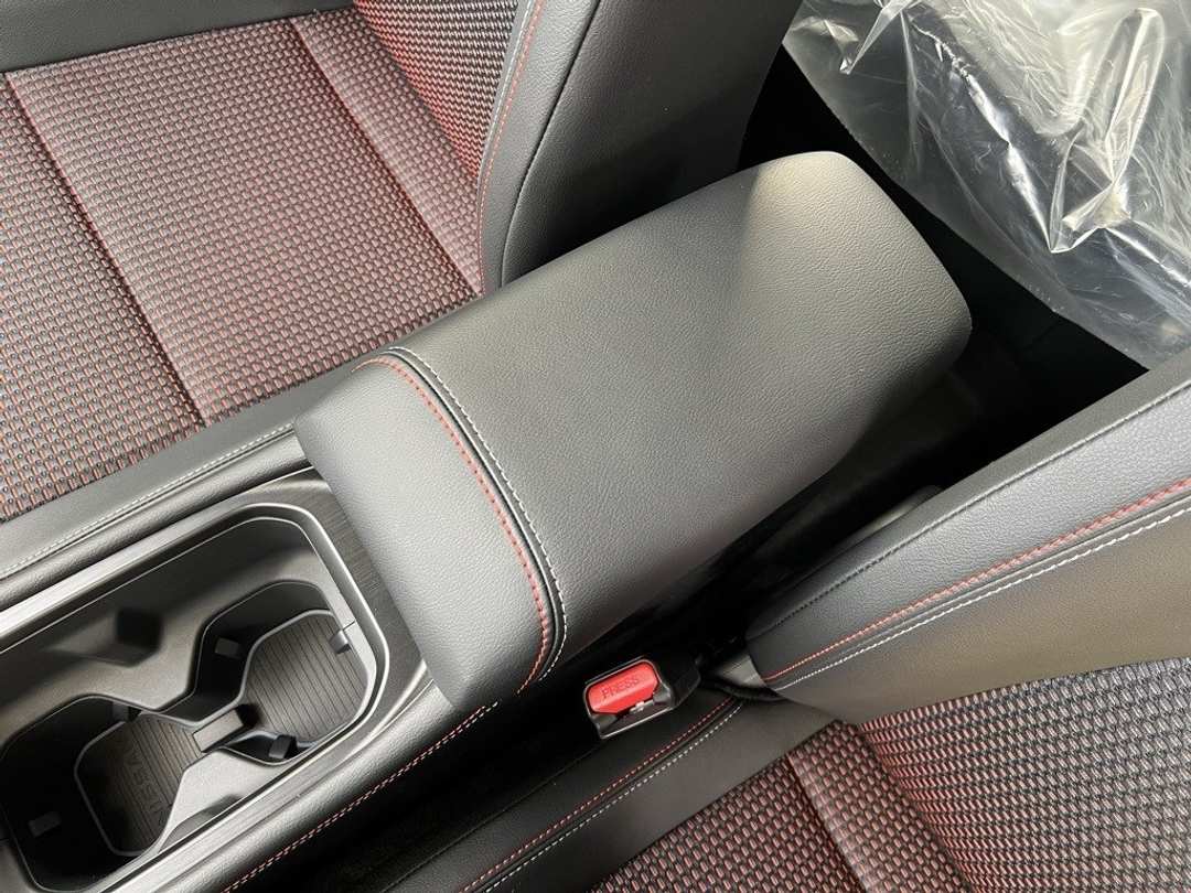 2026 Nissan Kicks SR - Image 22