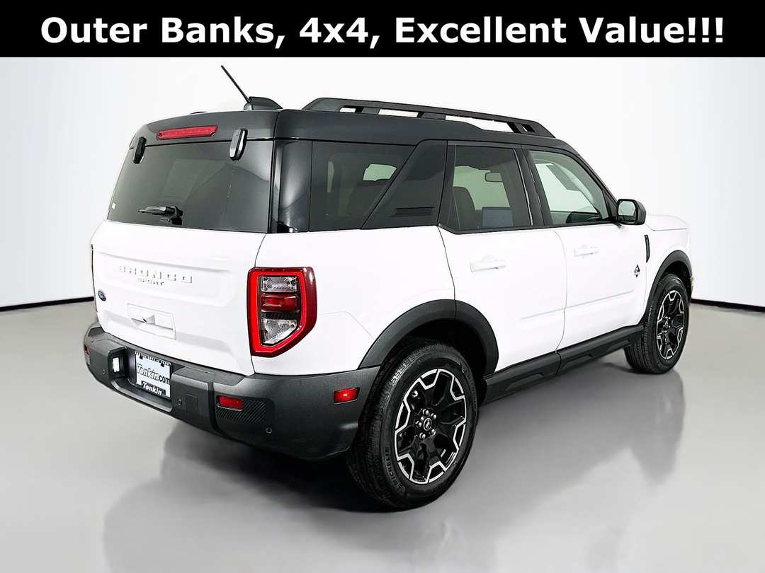 2025 Ford Bronco Sport Outer Banks - Image 8