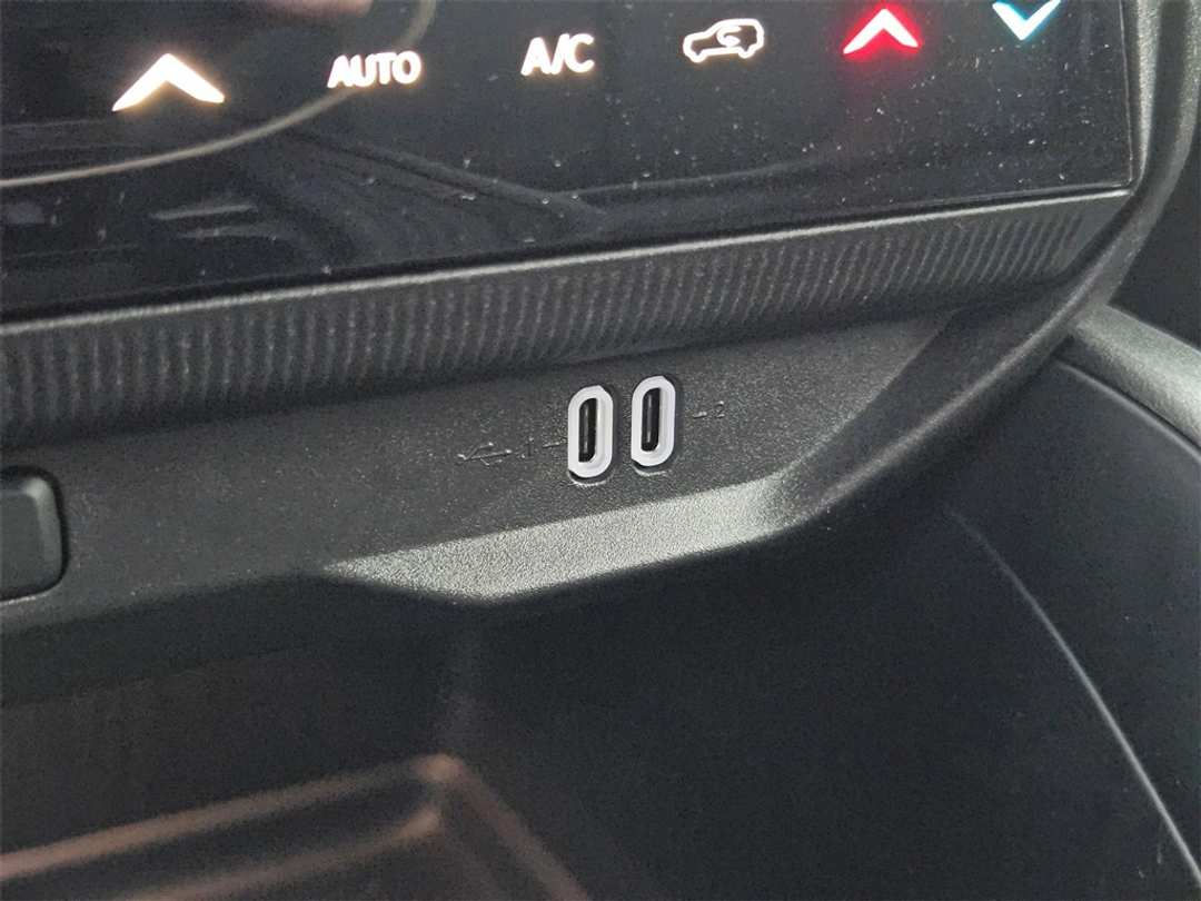 2026 Jeep Cherokee Laredo - Image 25