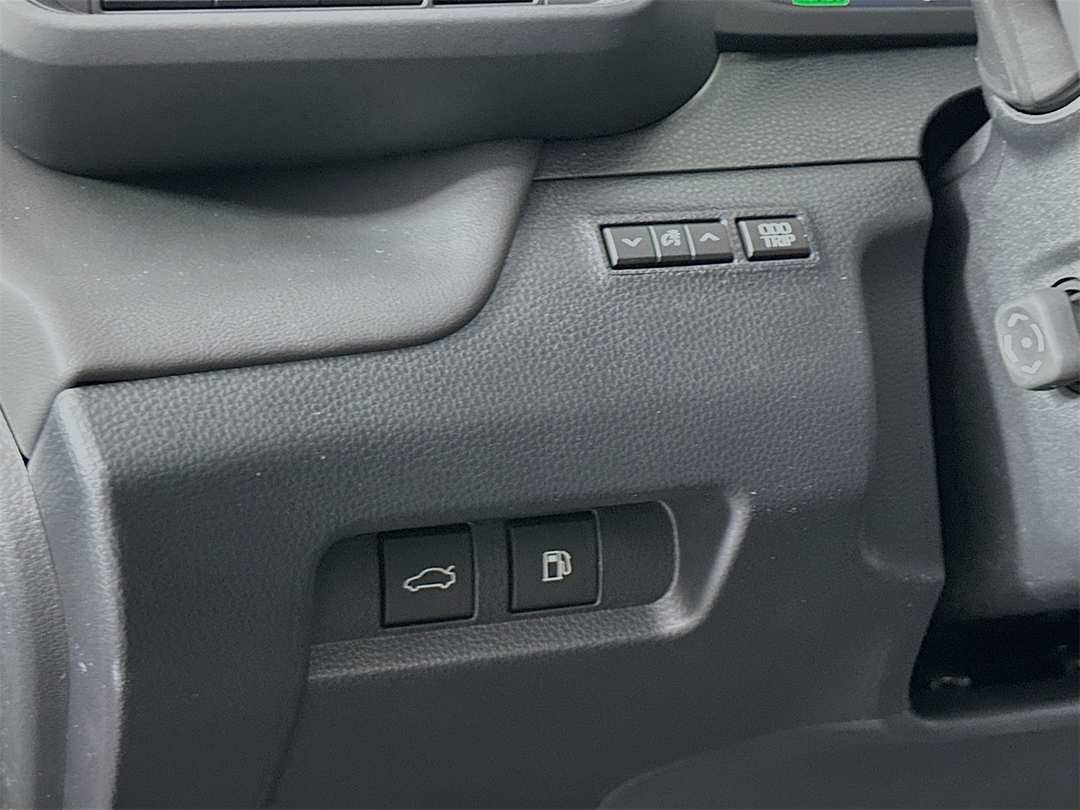 2026 Toyota Crown Platinum - Image 10