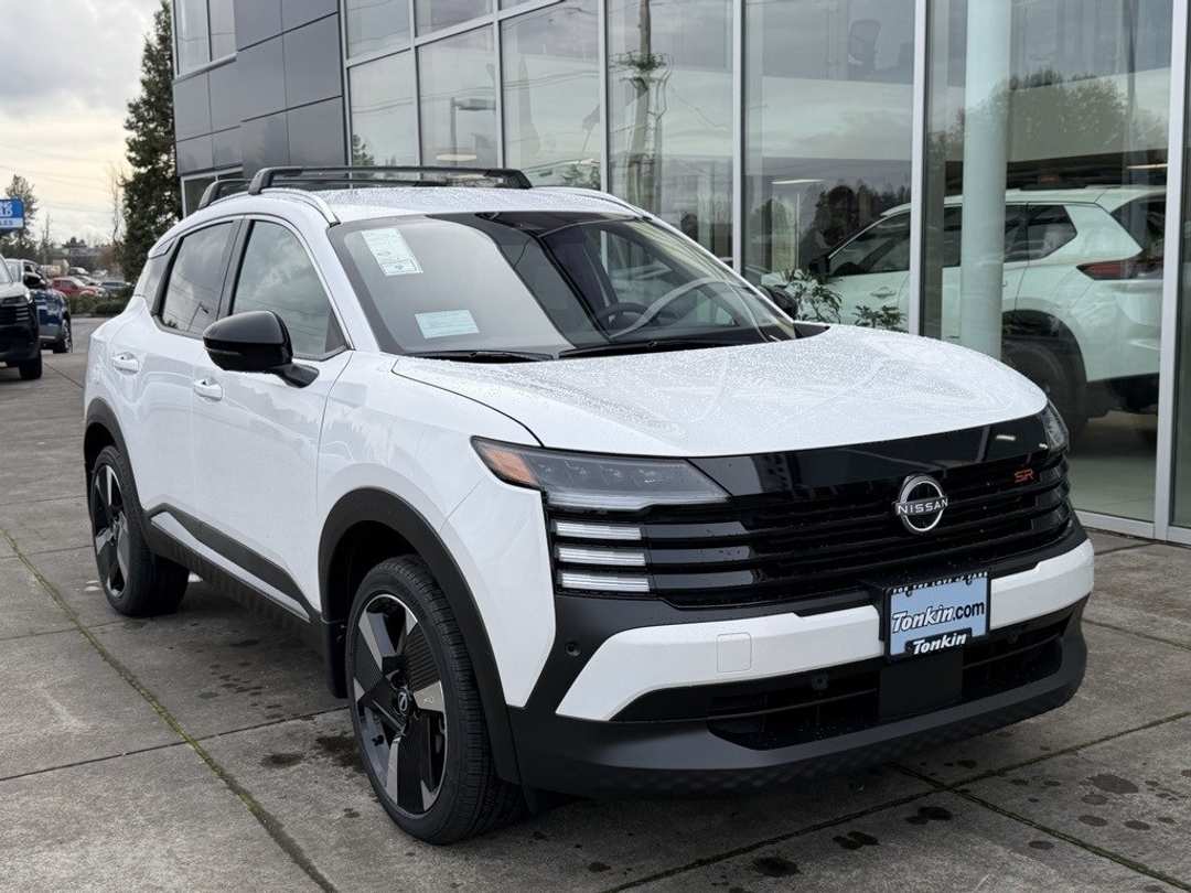 2026 Nissan Kicks SR - Image 2