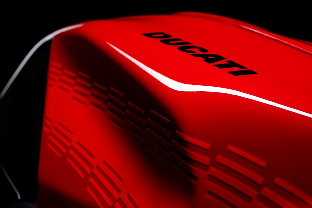 2026 Ducati Streetfighter V4S Corse - Image 9