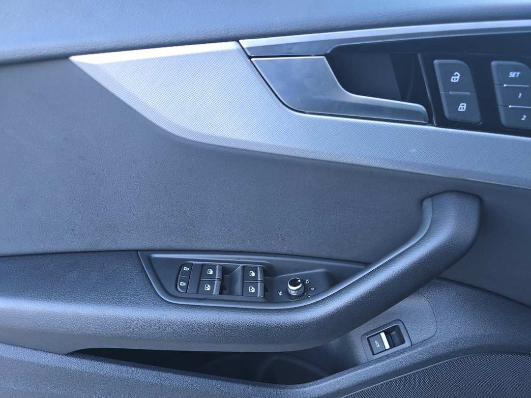 2025 Audi A5 Sportback 45 S line Premium - Image 10