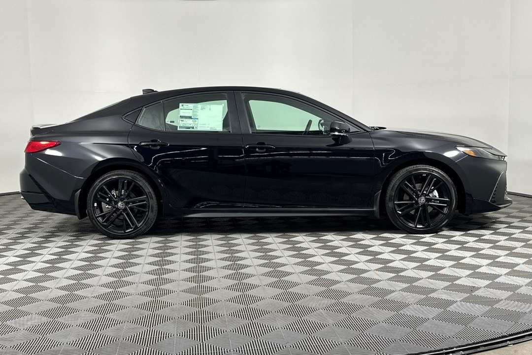 2026 Toyota Camry SE Nightshade - Image 3
