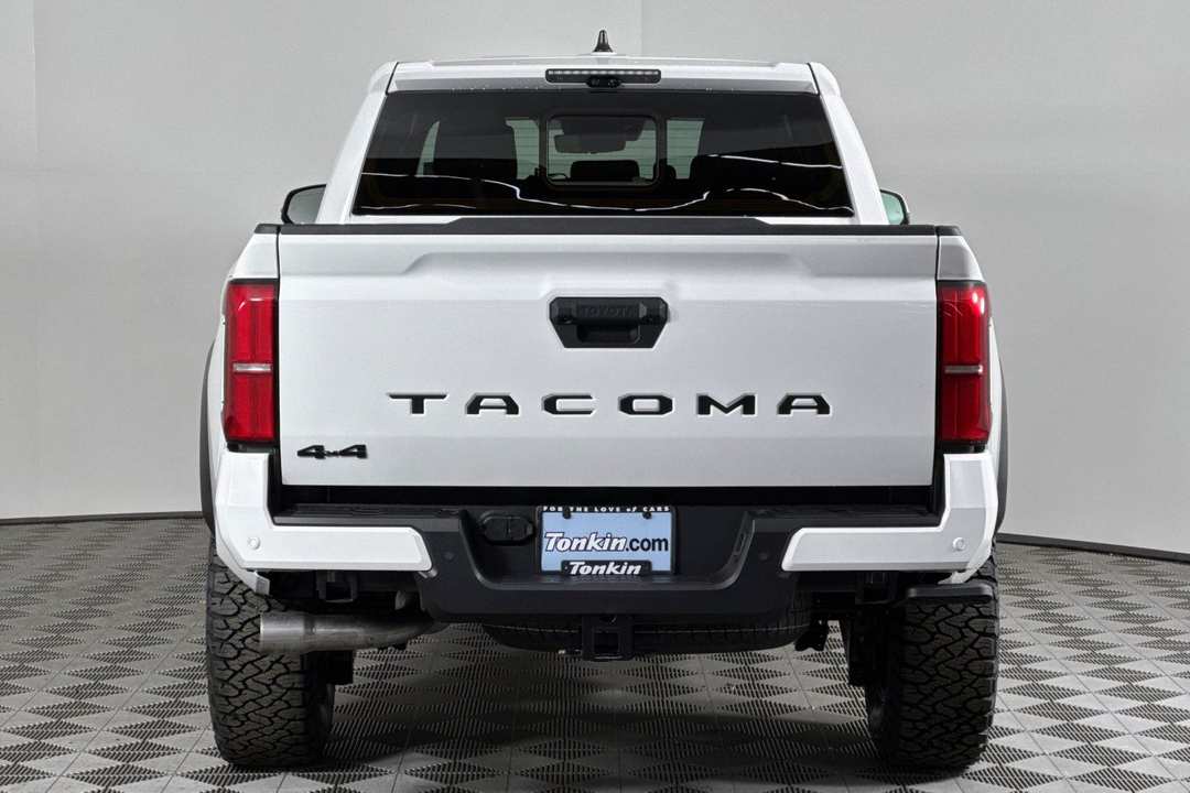 2025 Toyota Tacoma TRD OffRoad - Image 5