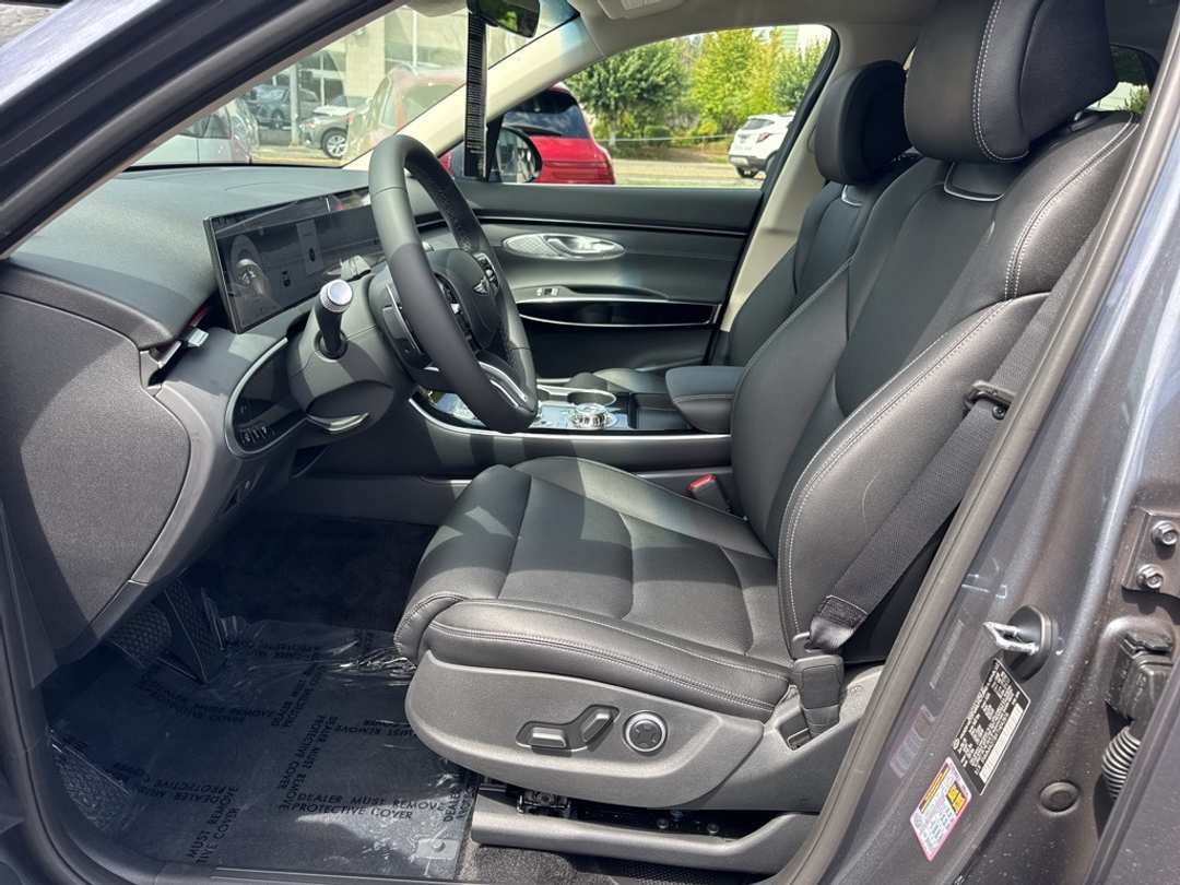 2026 Genesis Gv70 2.5T - Image 19