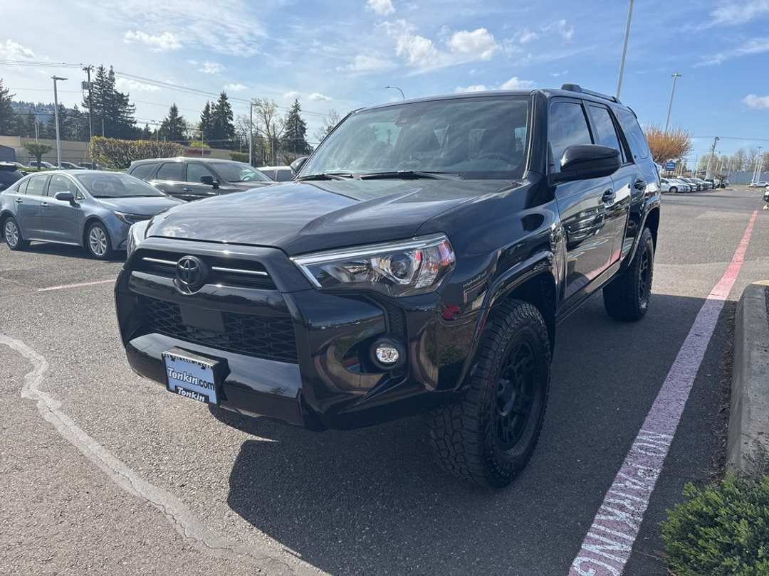 2024 Toyota 4Runner SR5 - Image 3