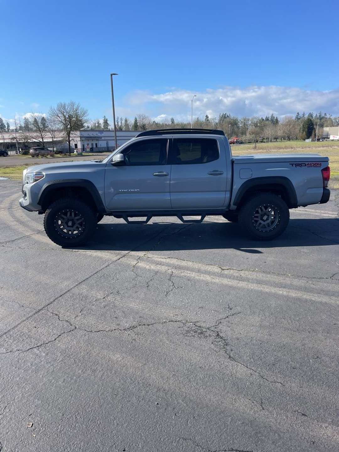 2018 Toyota Tacoma TRD OffRoad - Image 5
