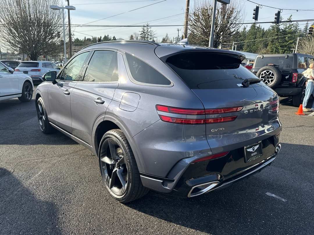 2026 Genesis Gv70 2.5T Sport Prestige - Image 5