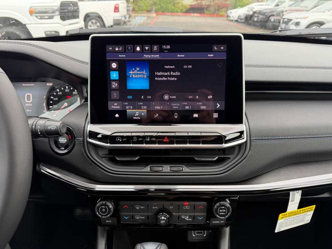 2026 Jeep Compass Latitude - Image 24