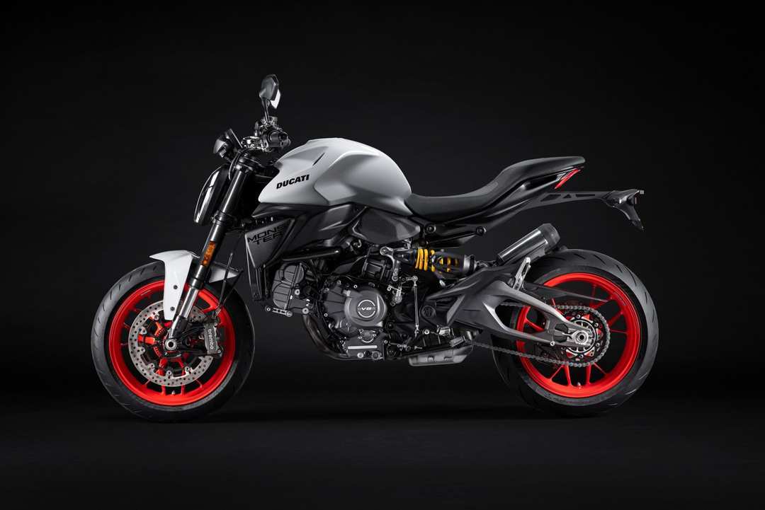 2026 Ducati Monster - Image 10