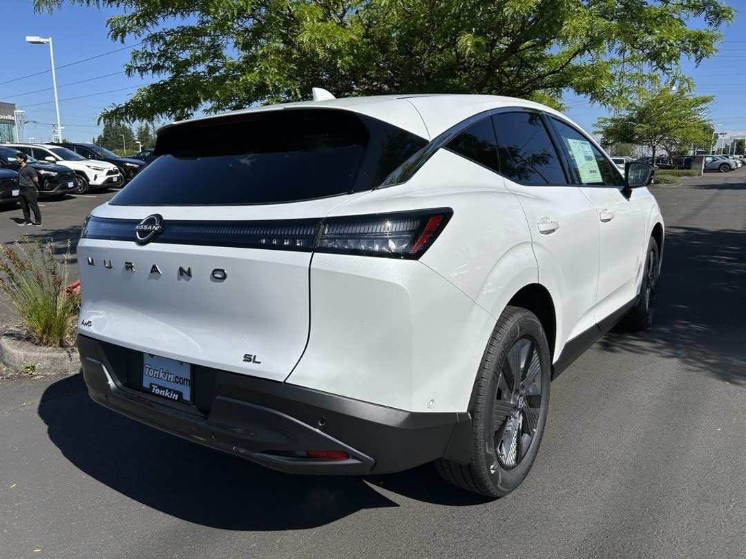 2025 Nissan Murano SL - Image 5