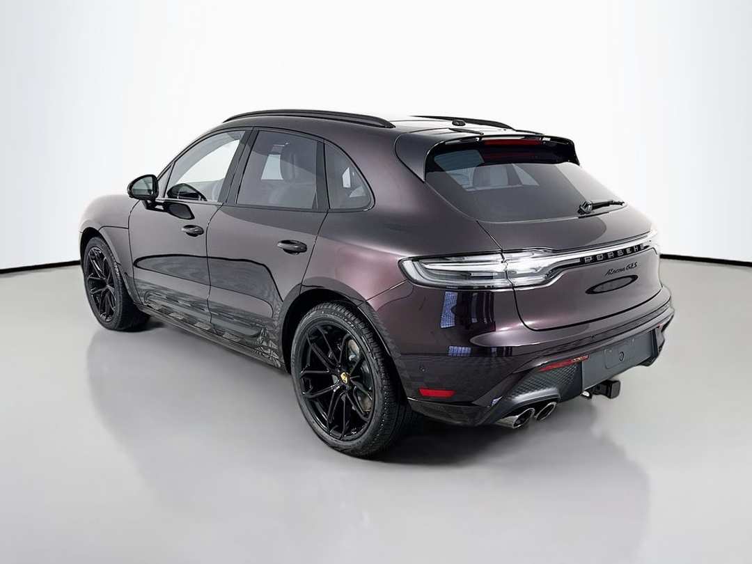 2026 Porsche Macan GTS - Image 3