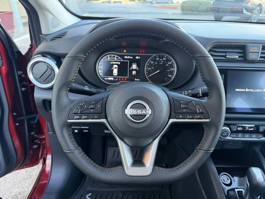 2025 Nissan Versa 1.6 SR - Image 19