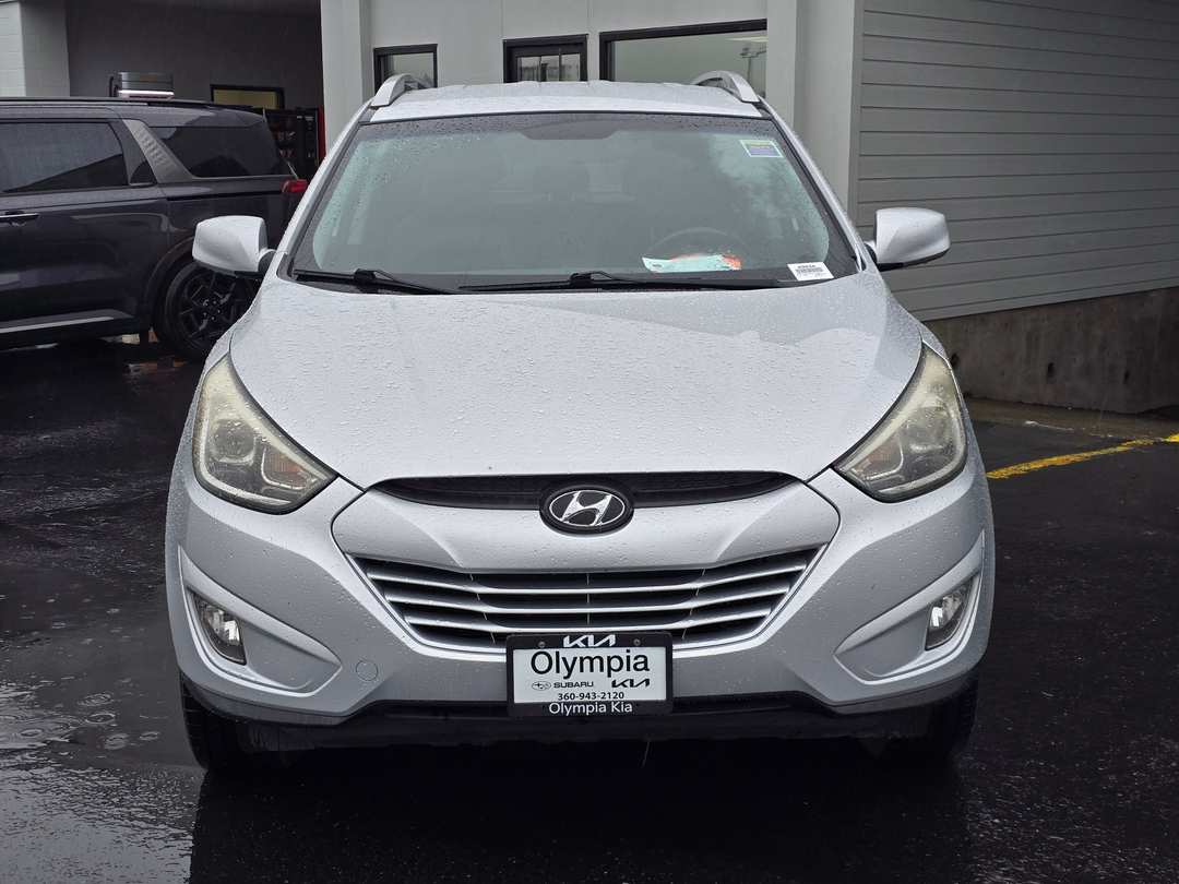 2014 Hyundai Tucson SE - Image 2