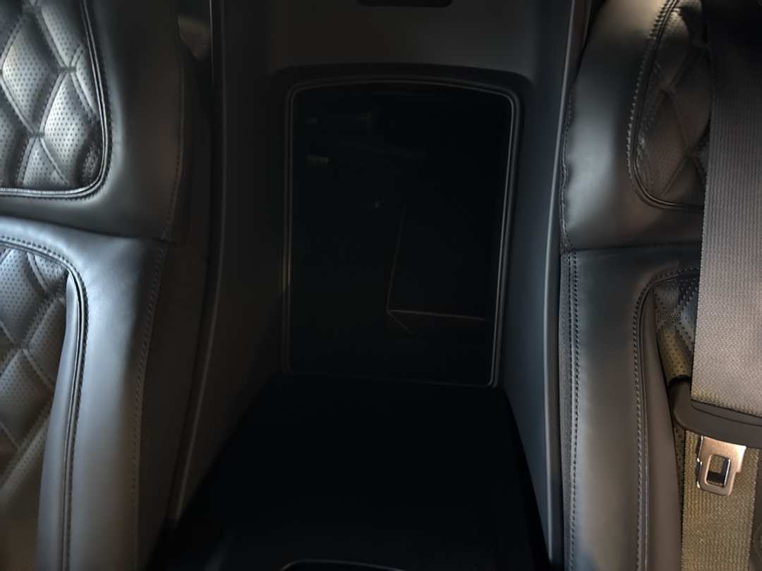 2026 Genesis G90 3.5T eSC - Image 44