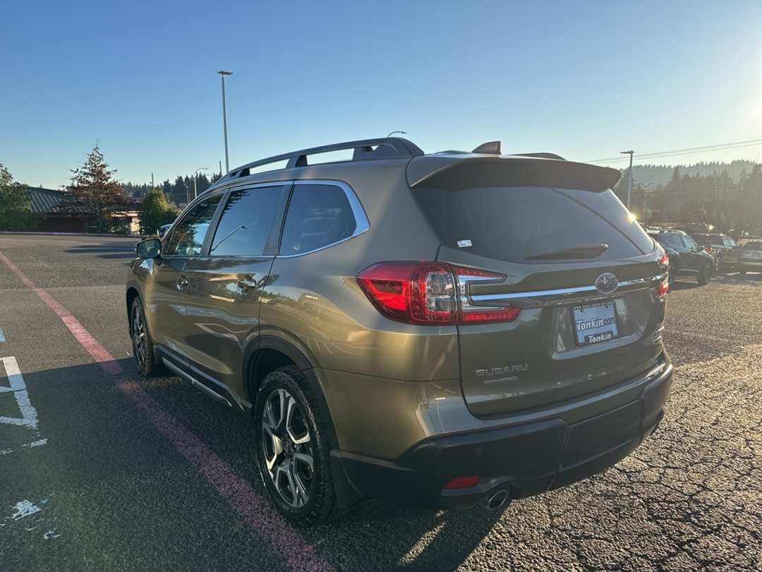 2023 Subaru Ascent Limited - Image 5
