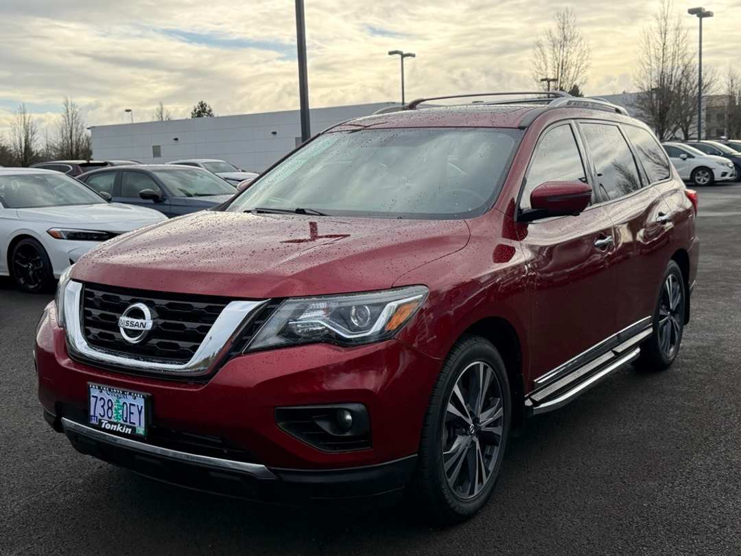 2019 Nissan Pathfinder Platinum - Image 4