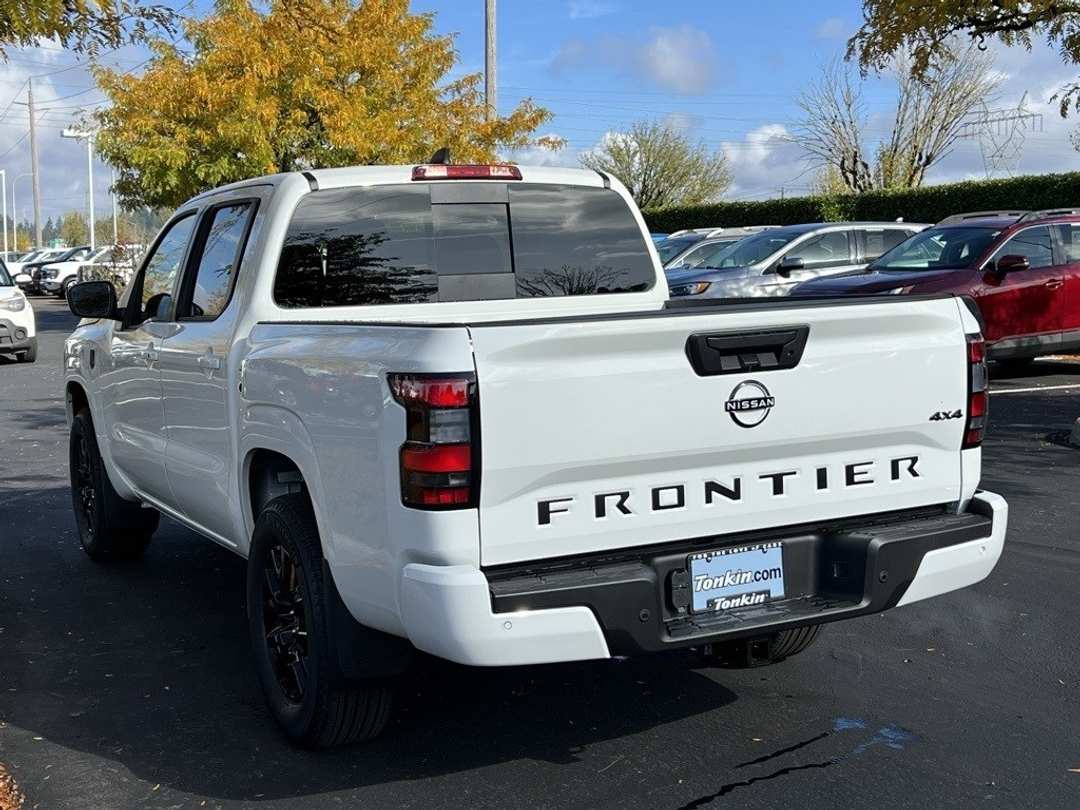 2026 Nissan Frontier SV - Image 4