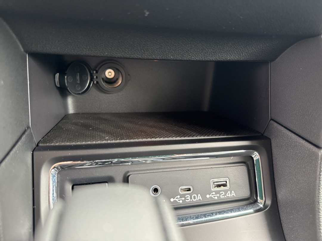 2025 Subaru Ascent Onyx Edition Touring - Image 52