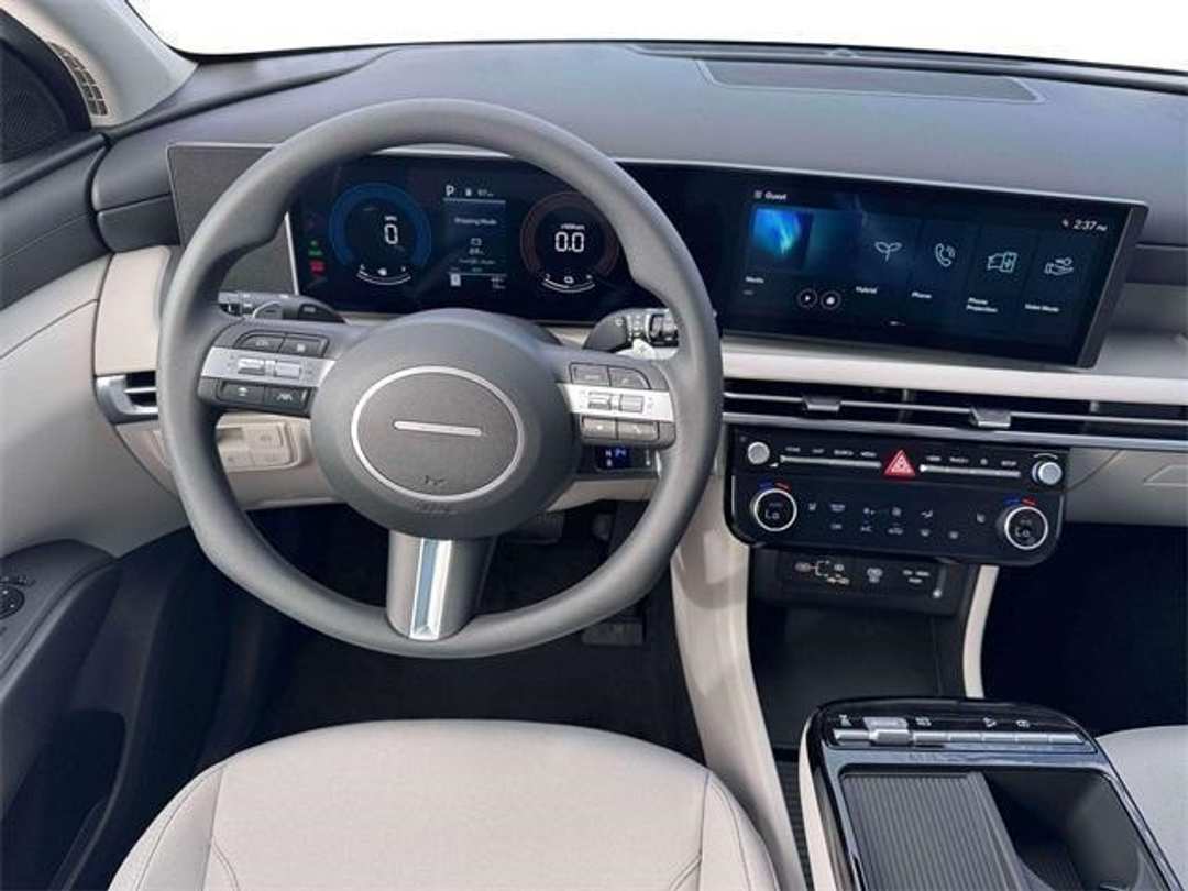 2026 Hyundai Tucson SEL - Image 17