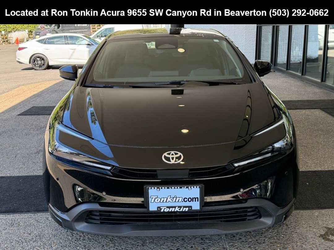 2024 Toyota Prius LE - Image 3