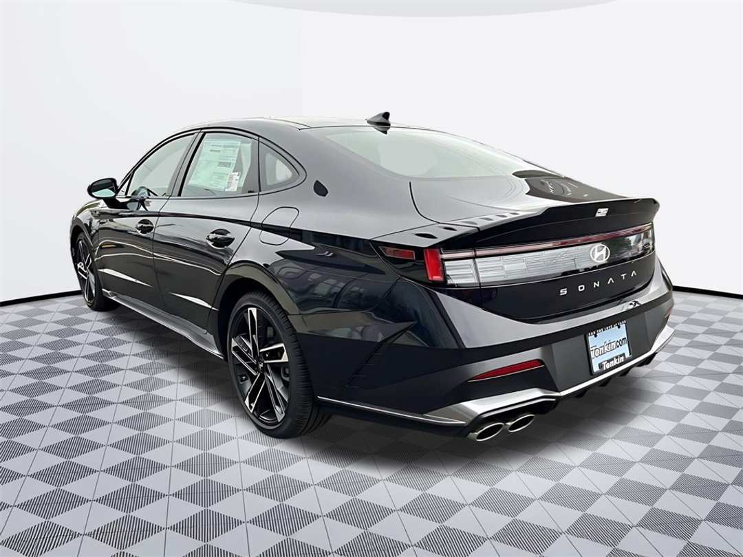 2026 Hyundai Sonata N Line - Image 8