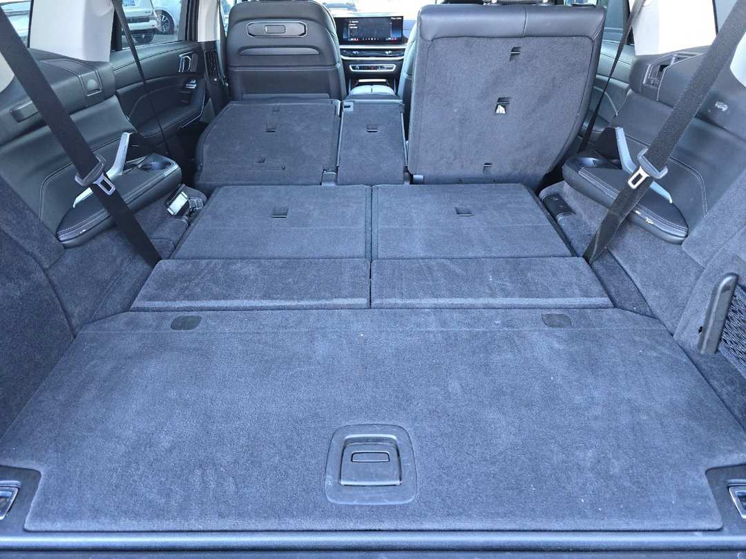 2024 BMW X7 xDrive40i - Image 15