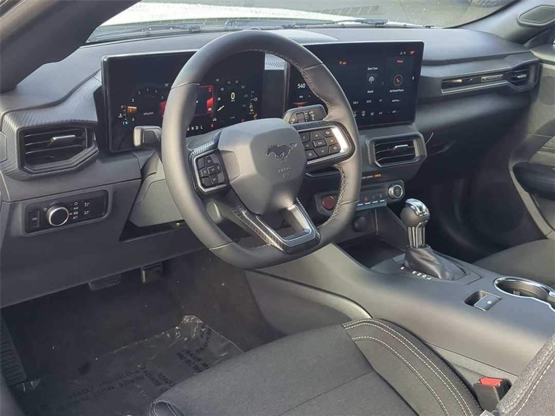 2026 Ford Mustang EcoBoost - Image 12