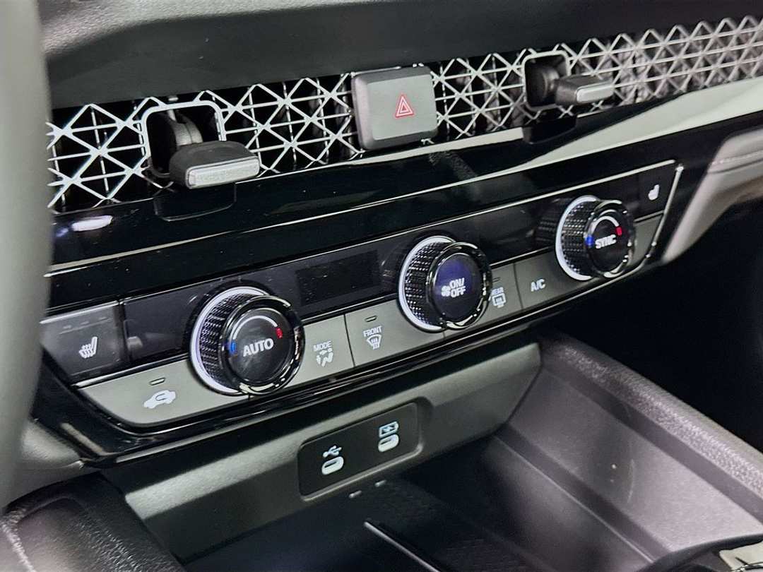 2025 Honda Accord Sport - Image 15