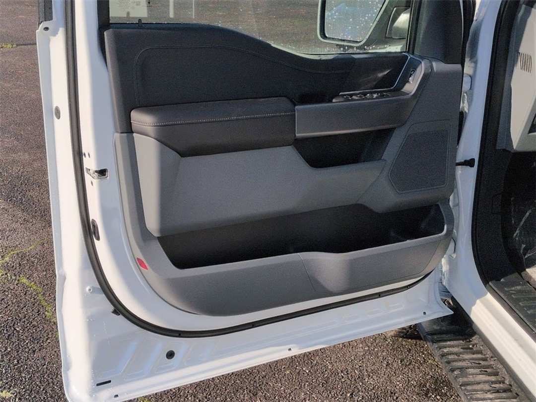 2026 Ford F-150 XLT - Image 9