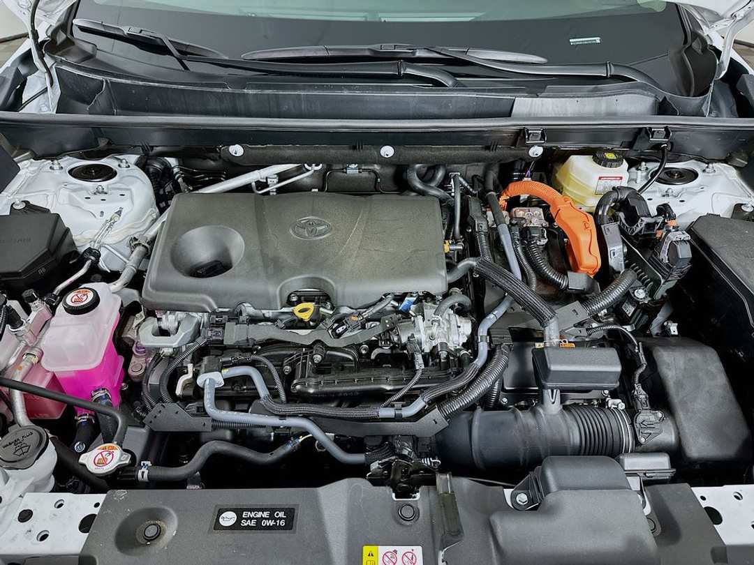 2024 Toyota Rav4 XLE - Image 30