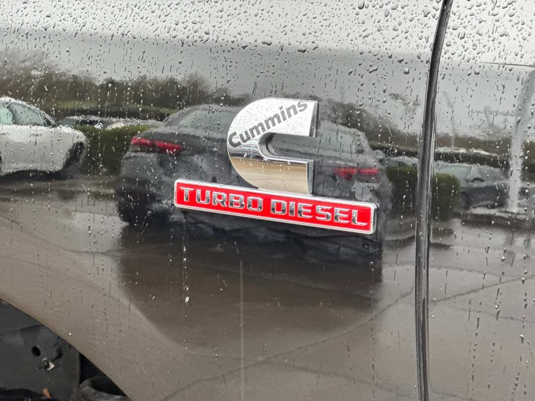 2023 Ram 3500 Laramie - Image 25