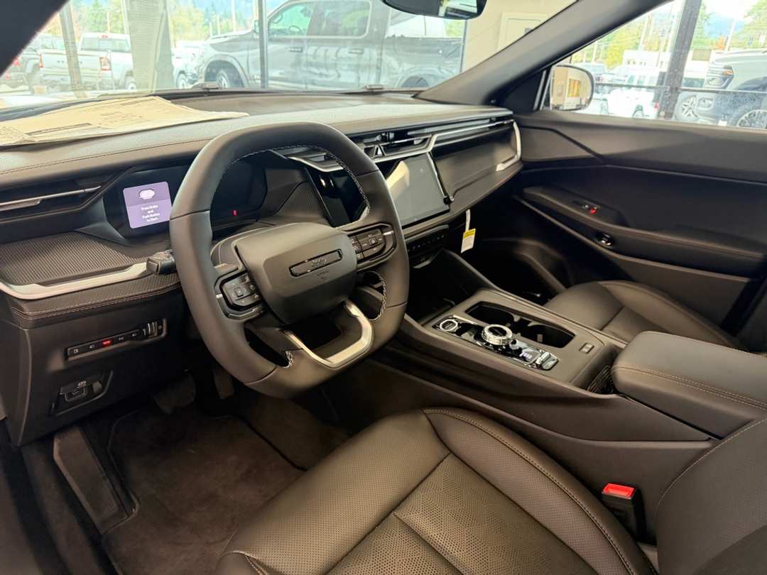 2026 Jeep Cherokee Overland - Image 20