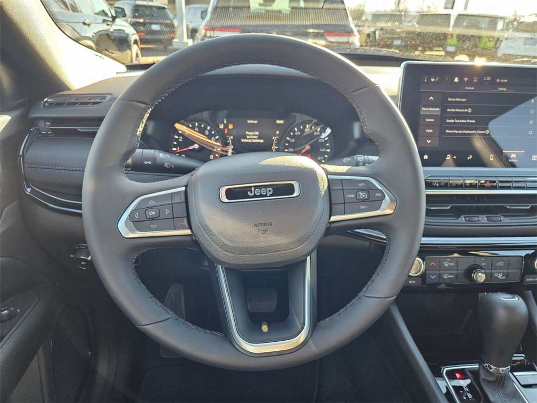 2026 Jeep Compass Latitude - Image 15