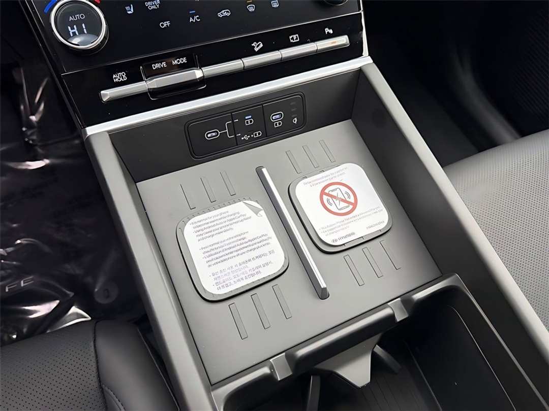 2026 Hyundai Santa Fe SEL - Image 23